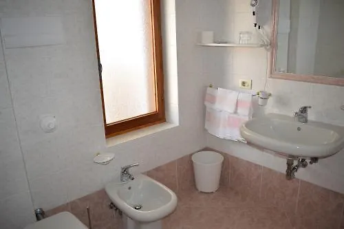 Hotel Mignon Понте-ди-Леньо 3*,  Италия