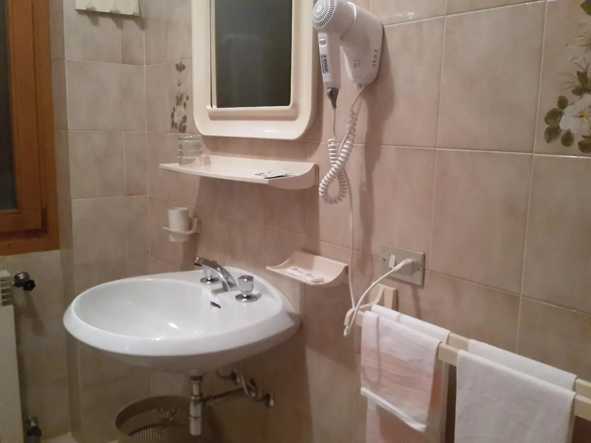 Hotel Mignon Понте-ди-Леньо
